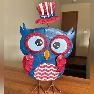 Patriotic Owl Metal Party Decoration